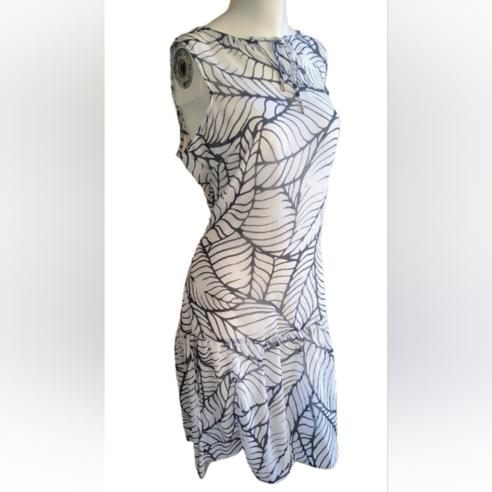 Apt. 9 Black and White Leaf-Print Sleeveless Mini Dress - Picture 3 of 7